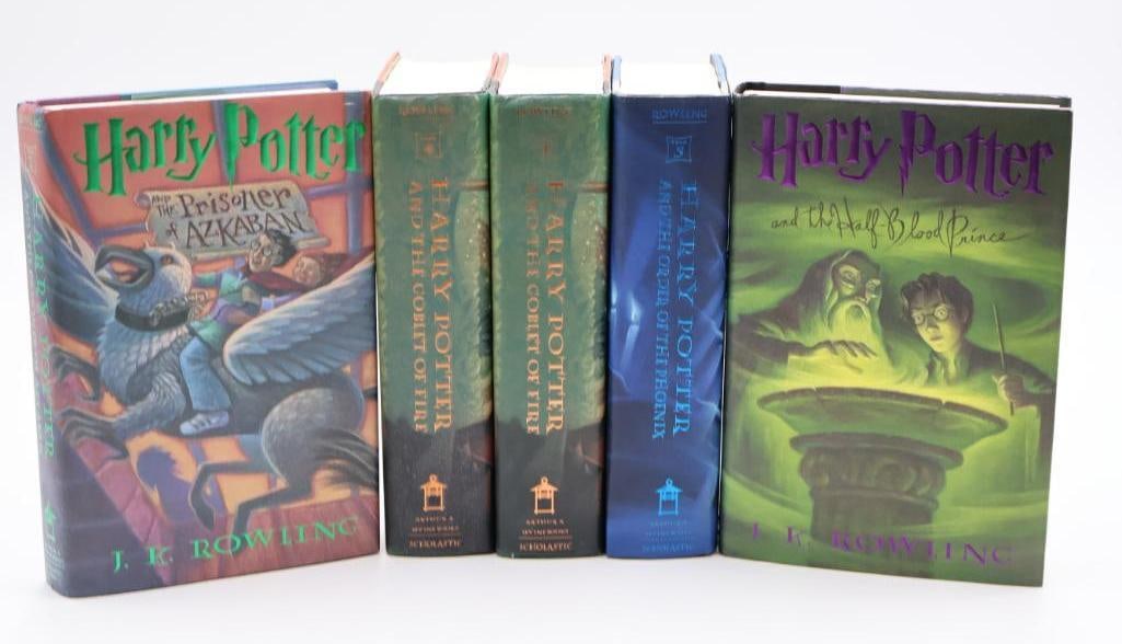 Collection of Harry Potter Books (1 of 15)