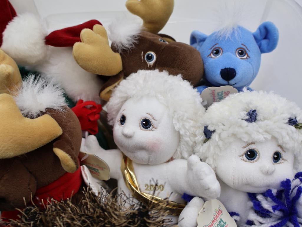 Various Dreamsicles Plushes and More - 7