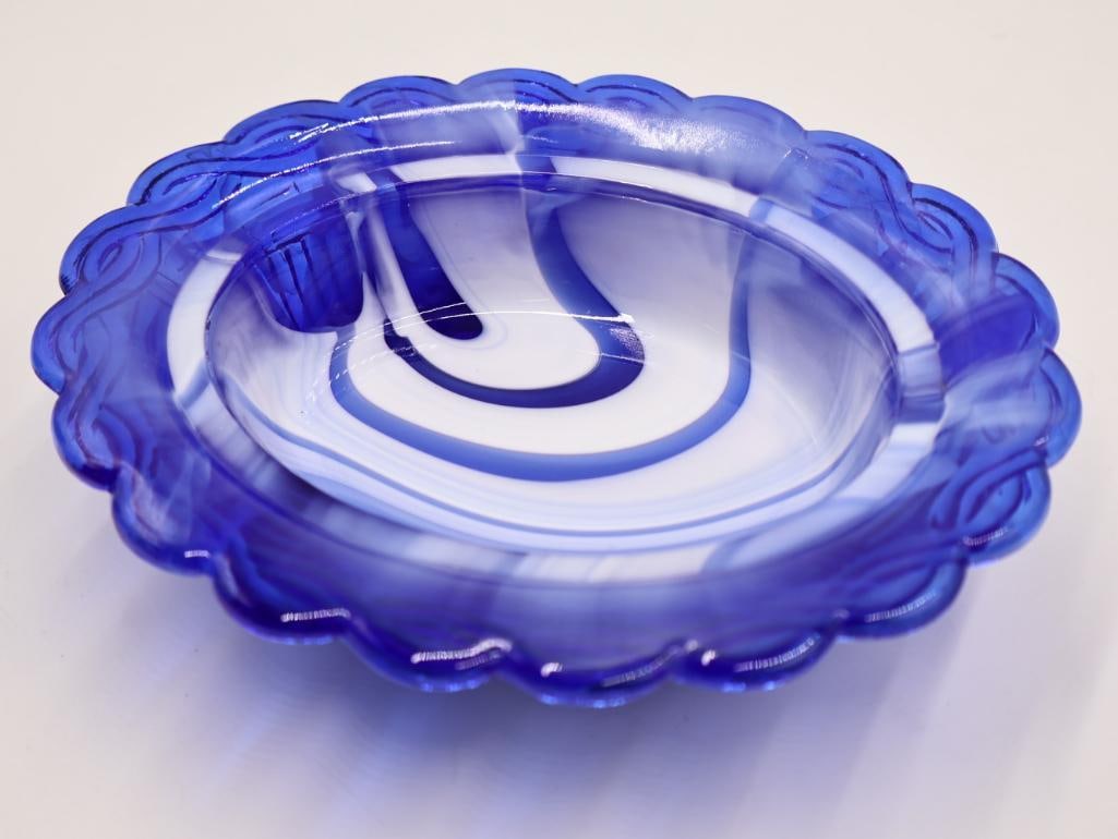 Mosser Glass "Hen on Nest" Cobalt Blue and White Swirl Slag Glass Dish - 4