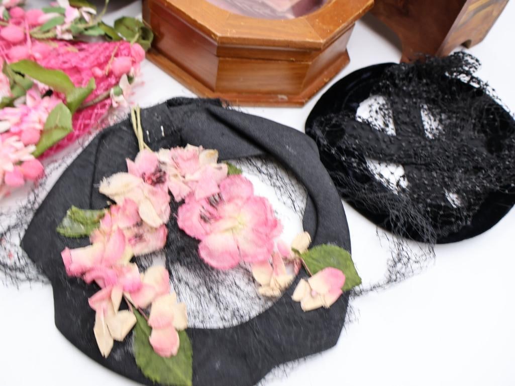 Vintage Ladies Hats, Purse, and Jewelry Boxes - 5