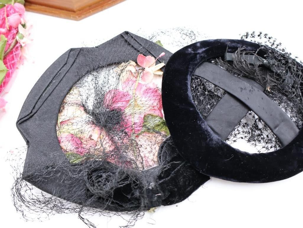 Vintage Ladies Hats, Purse, and Jewelry Boxes - 6