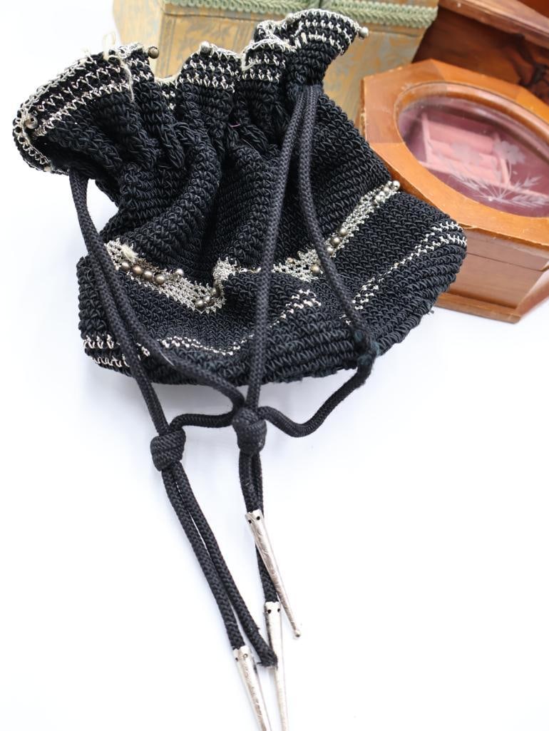 Vintage Ladies Hats, Purse, and Jewelry Boxes - 7
