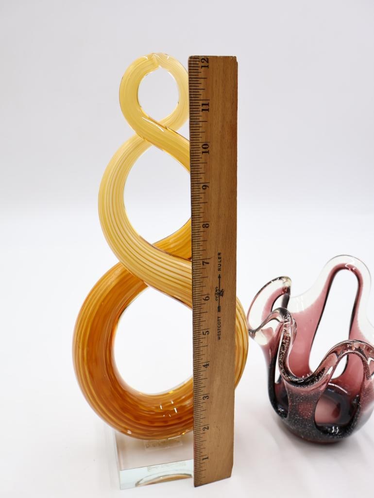 Dale Tiffany Glass Statue and Artisan Glass Basket - 2