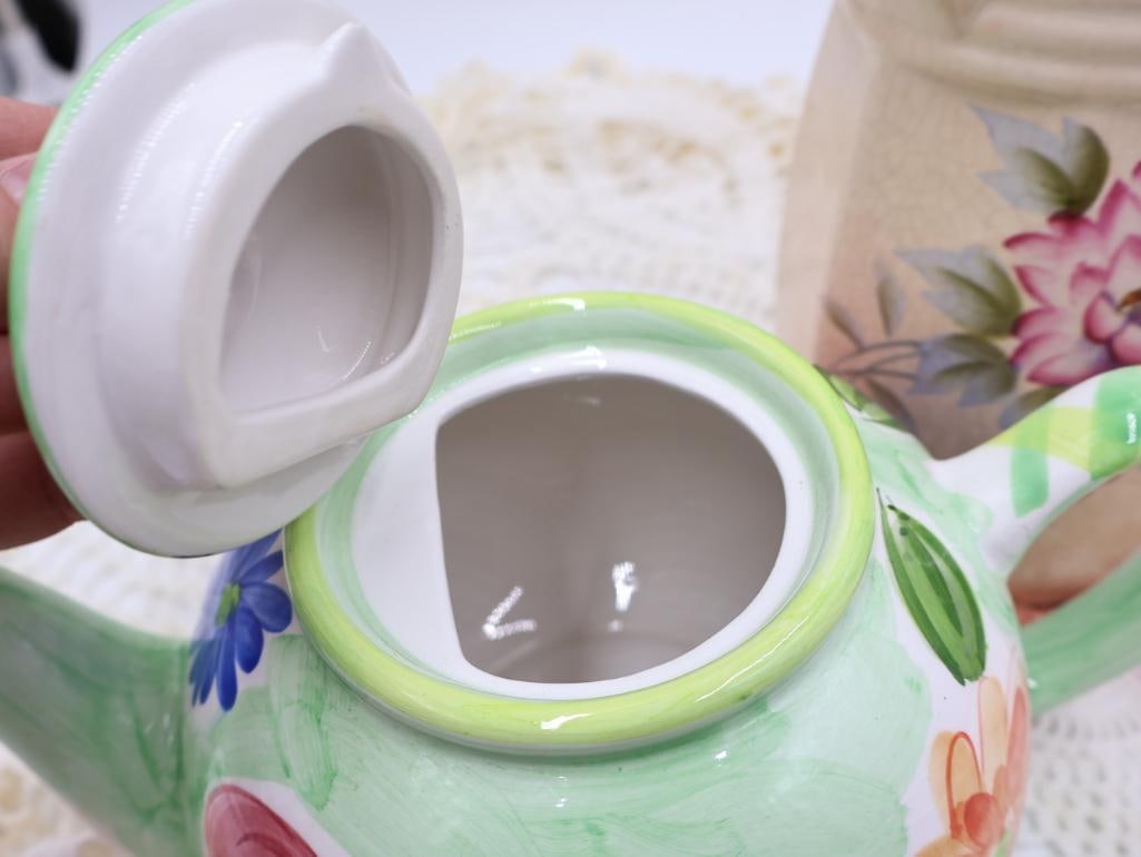 Various Teapots and Linens - 8
