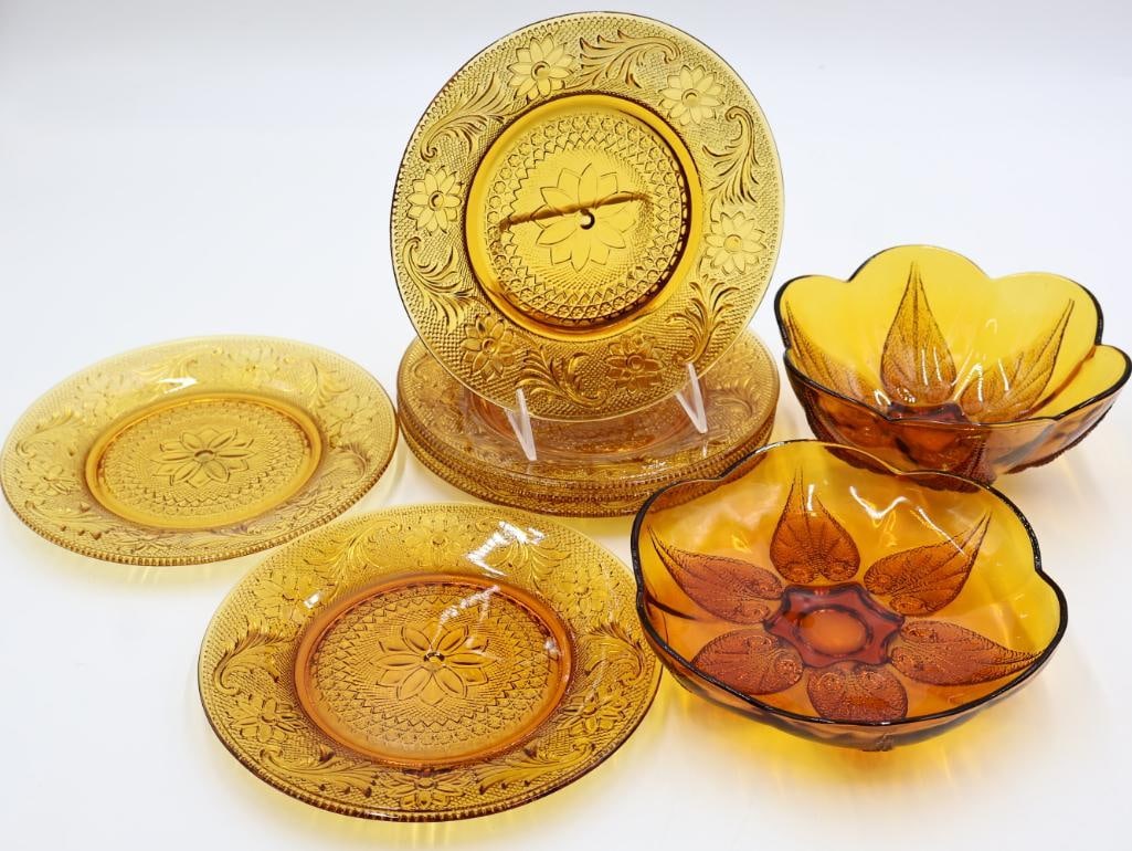 Vintage Amber Indiana Glass Plates and Bowl Set (1 of 8)