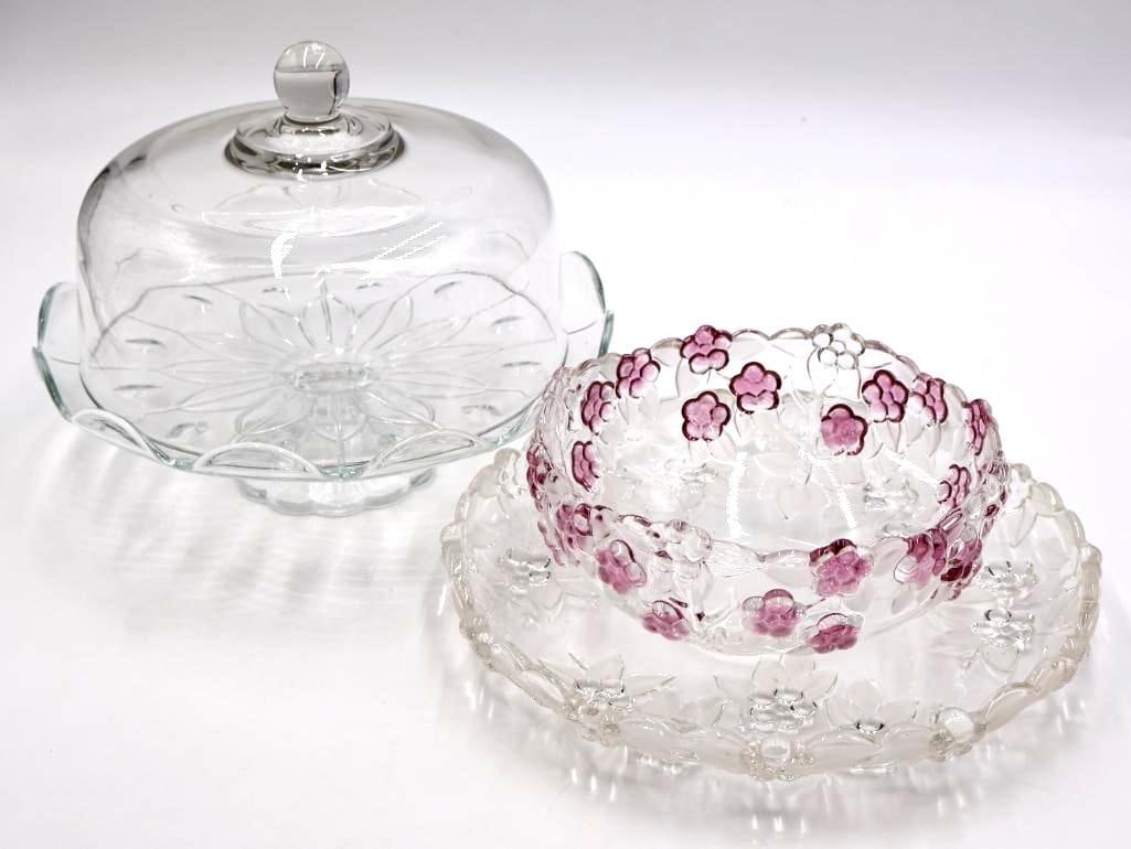 Covered Cake Pedestal Stand and Flower Serving Dishes (1 of 10)