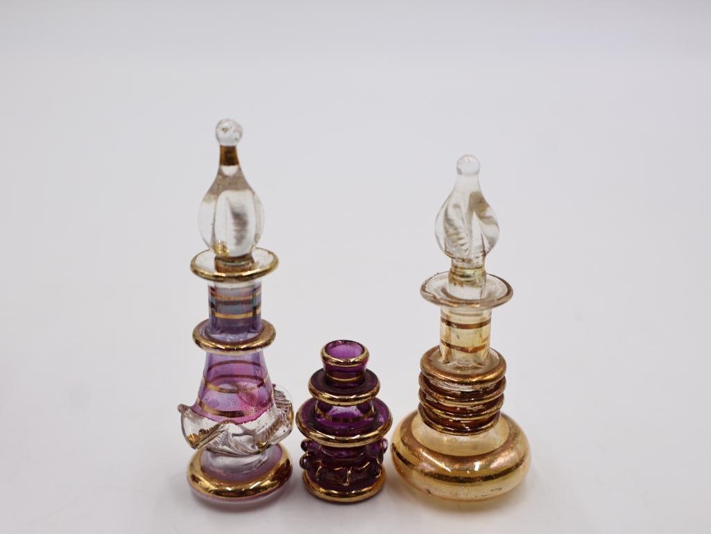 Collection of Small Trinkets and Collectables - 17