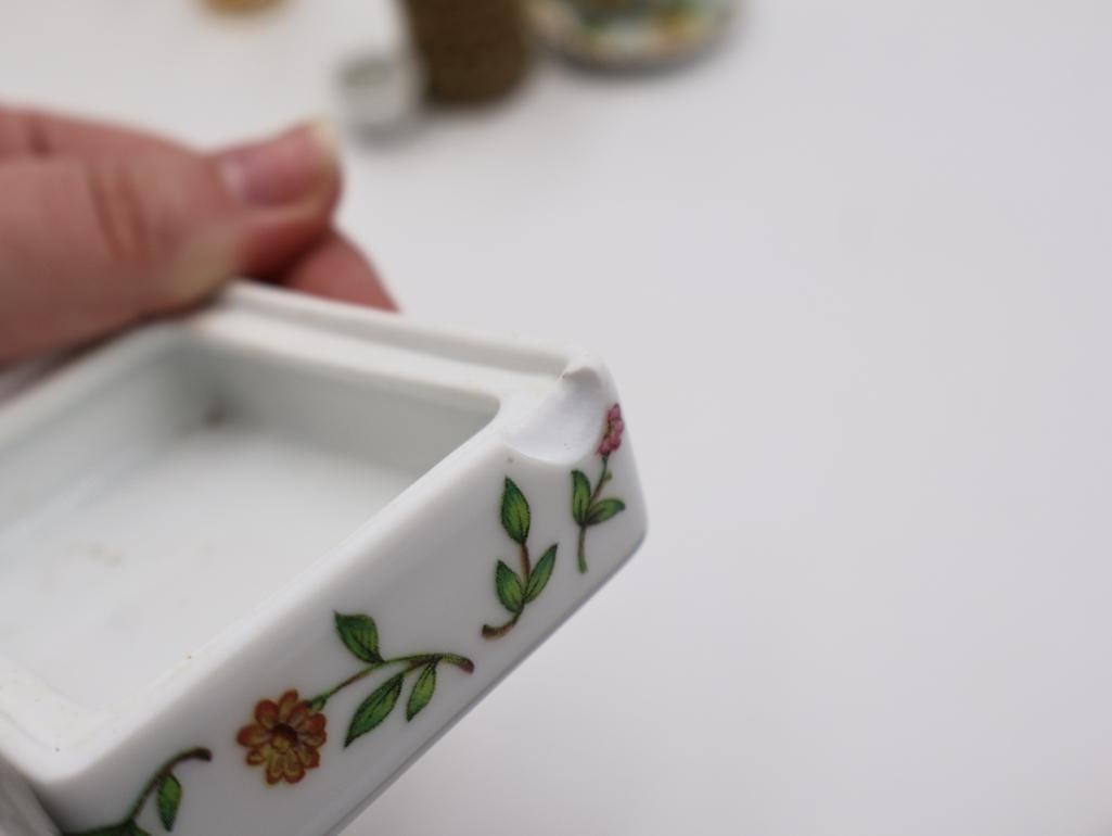 Collection of Small Trinkets and Collectables - 6