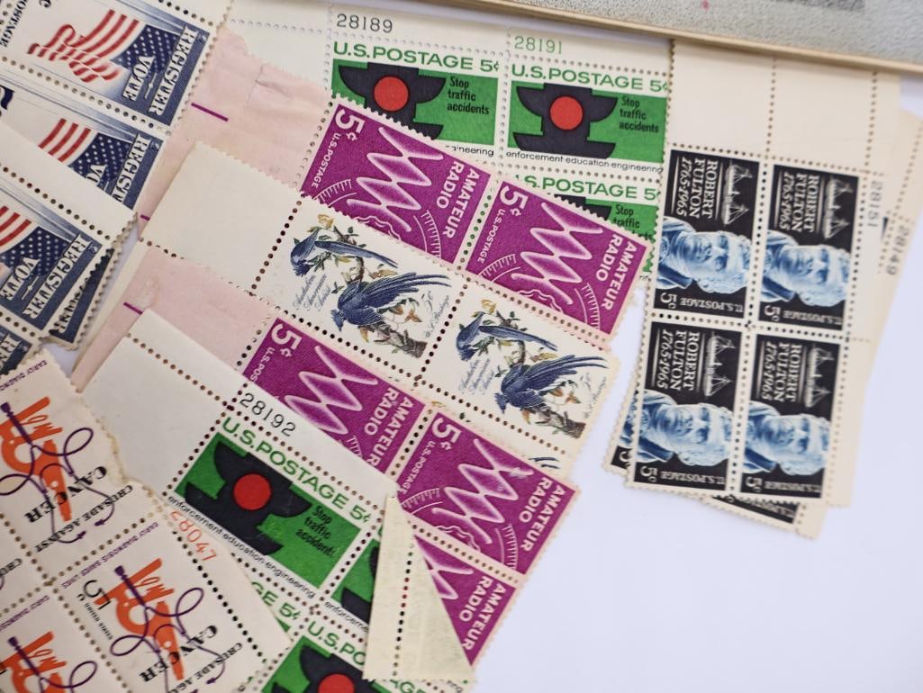 Large Collection of Vintage Stamps - 9