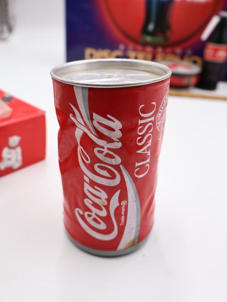 Electronic Coca-Cola Collectables Including Disc Telephone - 7