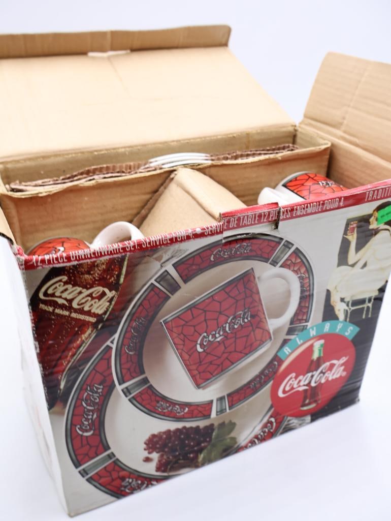 Coca-Cola 'Stained Glass' Lamp Shade and Dish Set - 4