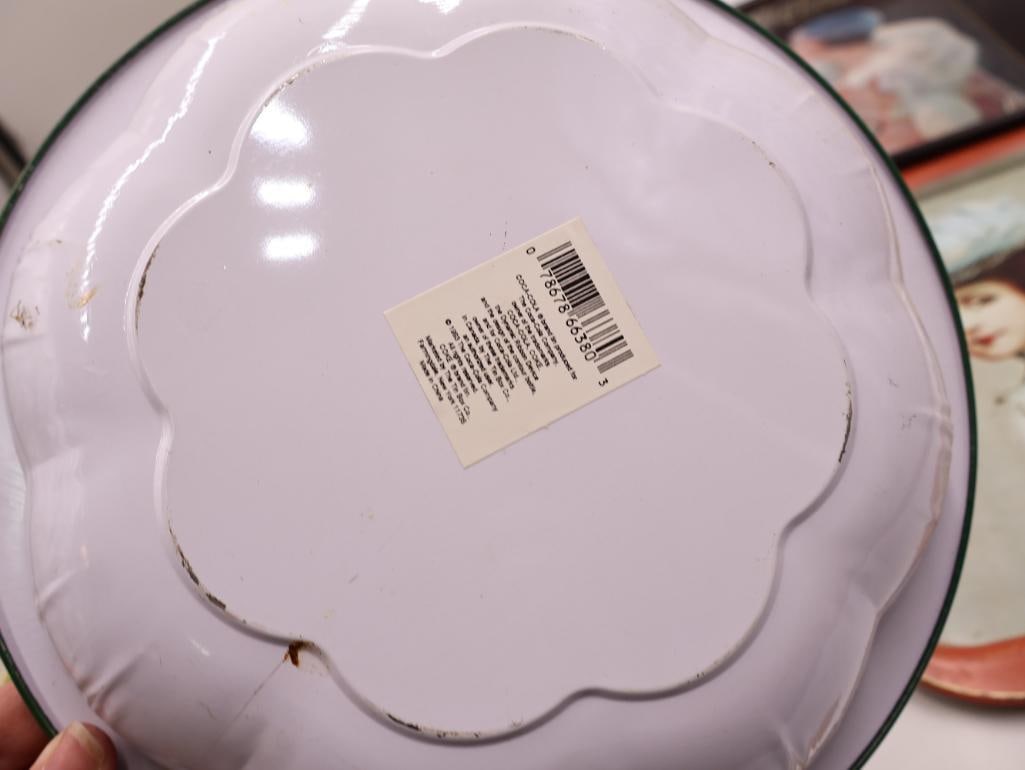Six Coca-Cola Metal Trays - 3