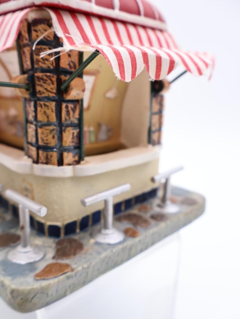 Vintage and Modern Kitchen Decor - 13