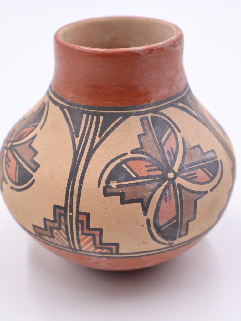 Vintage Bertha Gachupin Jemez Pottery Vase - 3