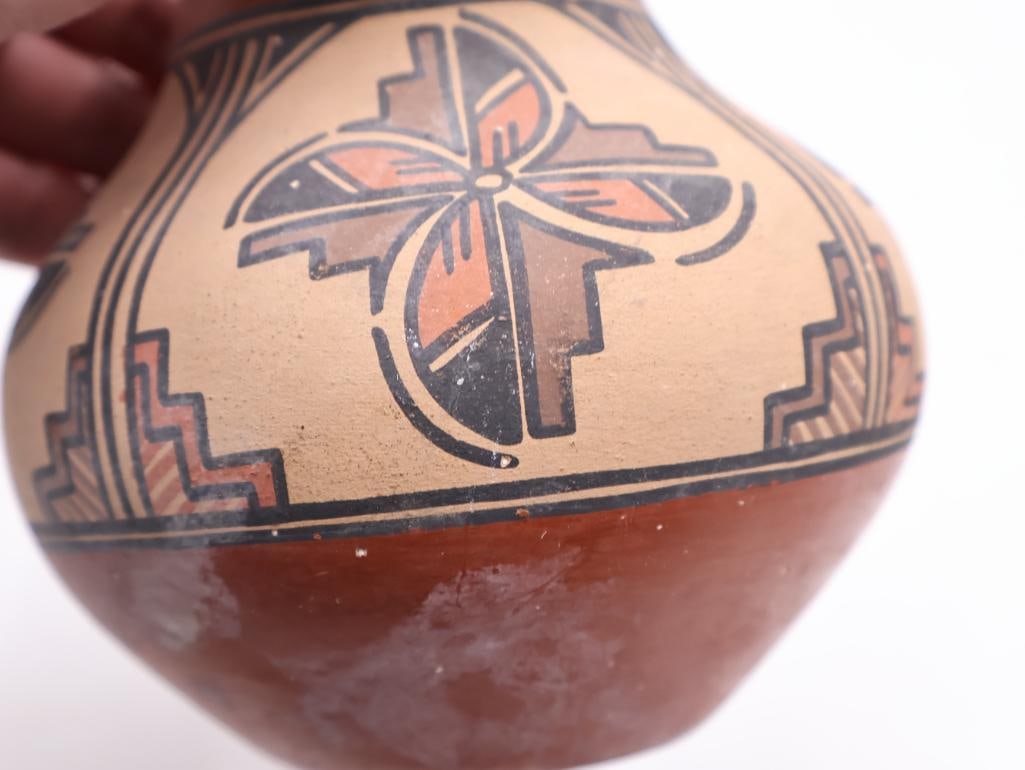 Vintage Bertha Gachupin Jemez Pottery Vase - 6