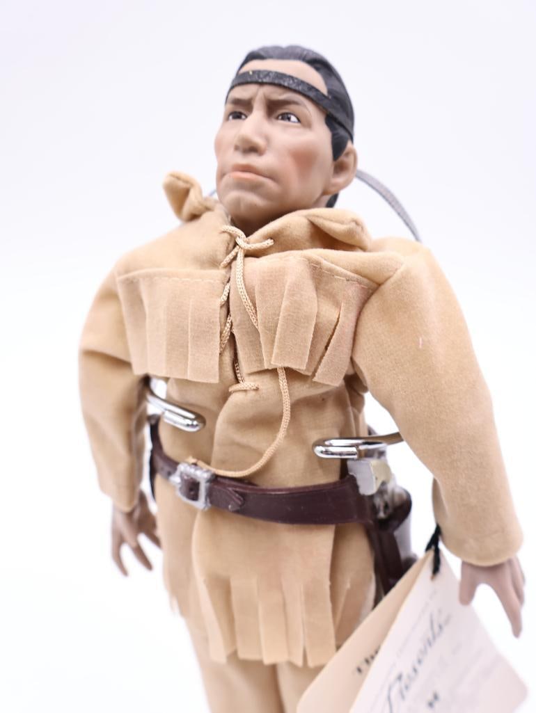 Vintage Tonto Doll and Native American Girl - 9