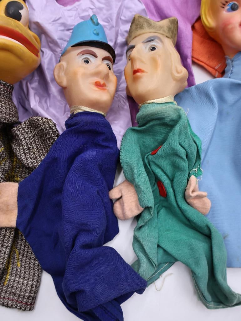 Large Lot of Vintage Hand Puppets and Iconic Characters - 5
