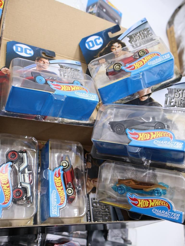 Large Lot of Batman and Justice League Hot Wheels Diecast Cars - 10