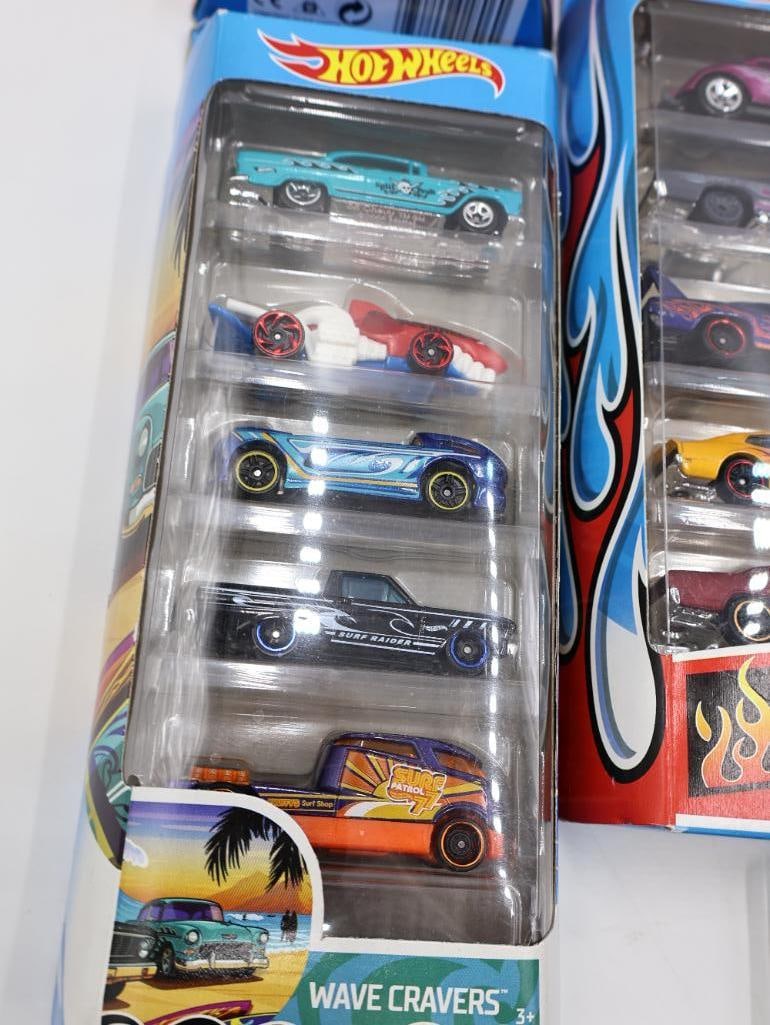 Large Lot of Hot Wheel Diecast Cars - 11