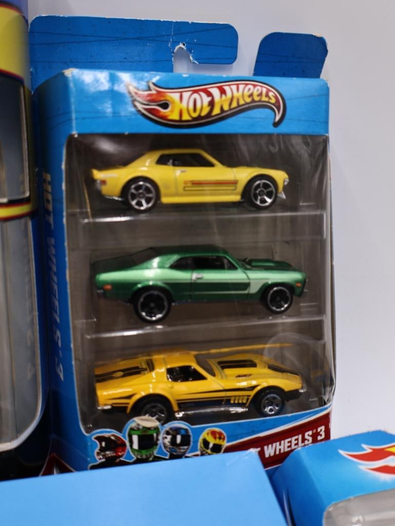 Large Lot of Hot Wheel Diecast Cars - 17