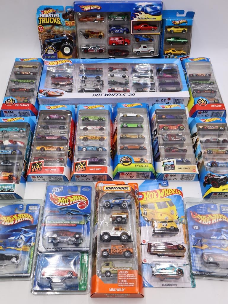 Large Lot of Hot Wheel Diecast Cars: In original packaging, please see all photos for what's included
