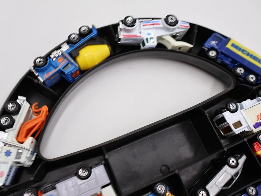 Vintage Matchbox Steering Wheel Case and Car Collector Showcase - 7