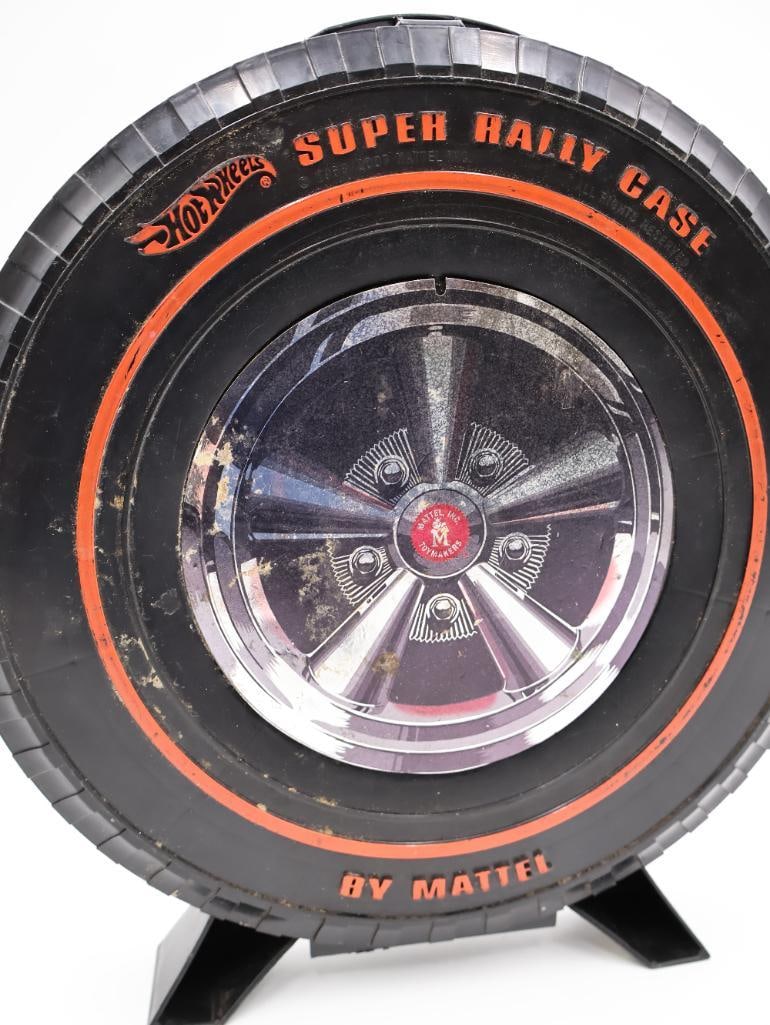 Two Vintage Hot Wheels Super Rally Cases - 8