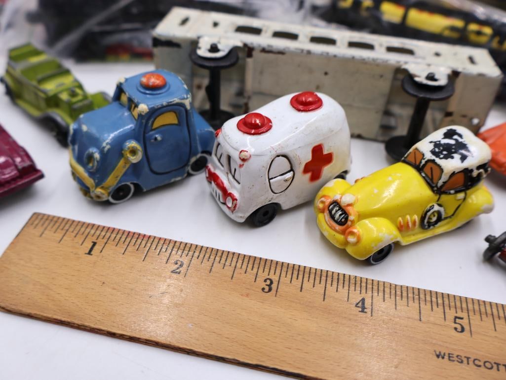 Large Lot of Vintage Metal Toys and Model Accessories - 3