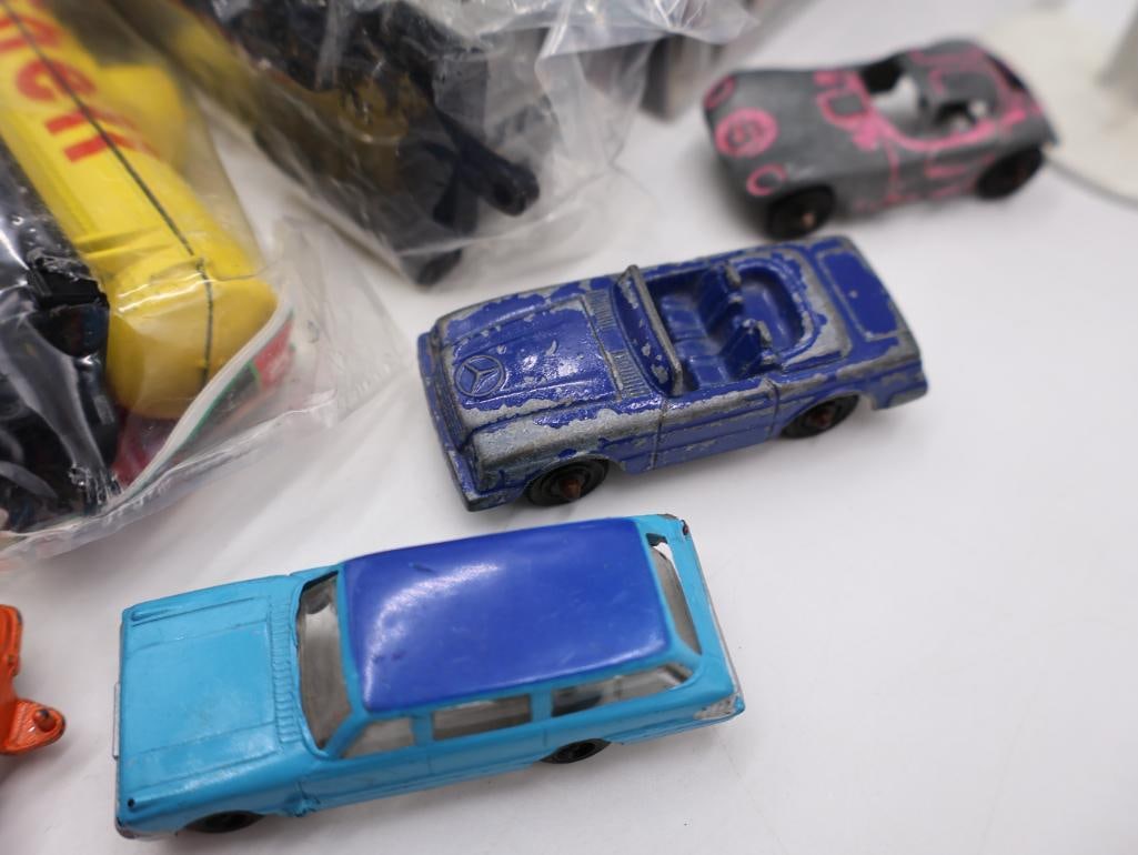 Large Lot of Vintage Metal Toys and Model Accessories - 5