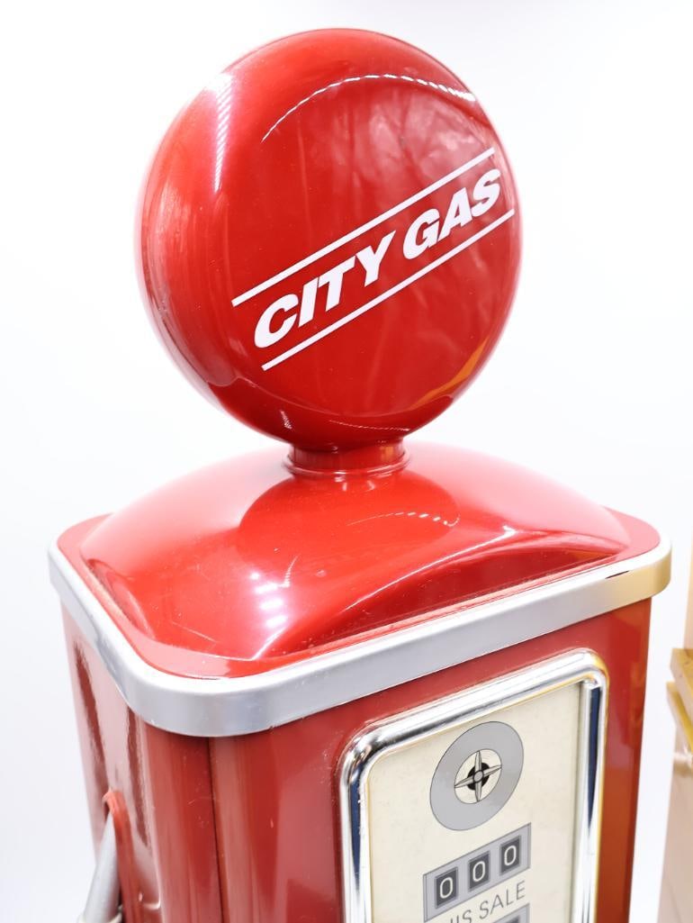 Modern Auto and Petroleum Decor - 3