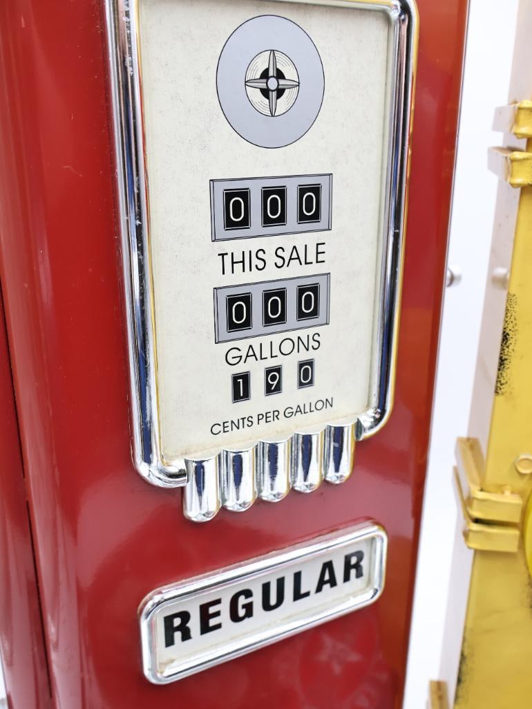 Modern Auto and Petroleum Decor - 4