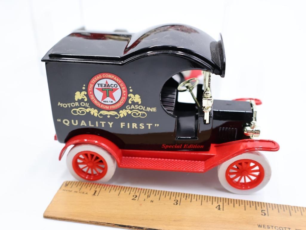 Eleven Various Diecast Collectable Trucks - 13