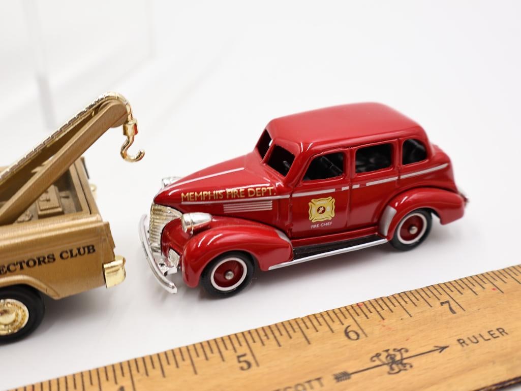 Eleven Various Diecast Collectable Trucks - 18