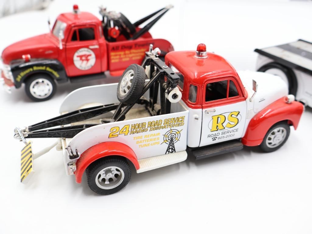 Six 1:24 Scale Model Diecast Tow Trucks and Police Vehicles - 9