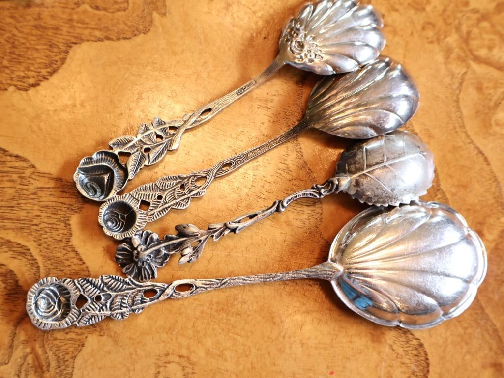 Vintage Silverplate Floral & Rose Flatware and Serving Utensil Collection - 13