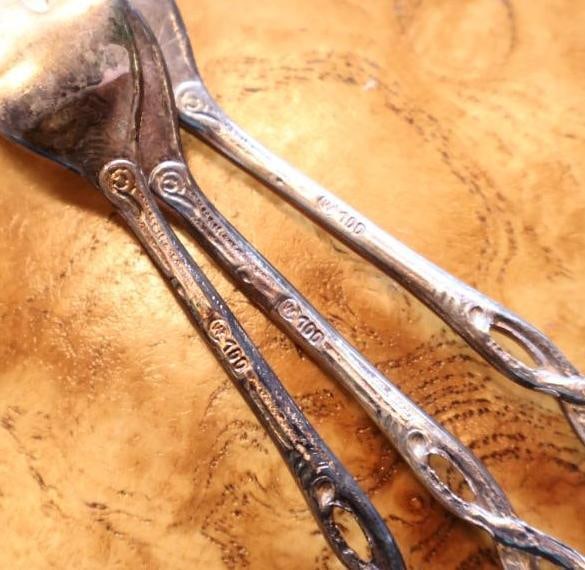 Vintage Silverplate Floral & Rose Flatware and Serving Utensil Collection - 5
