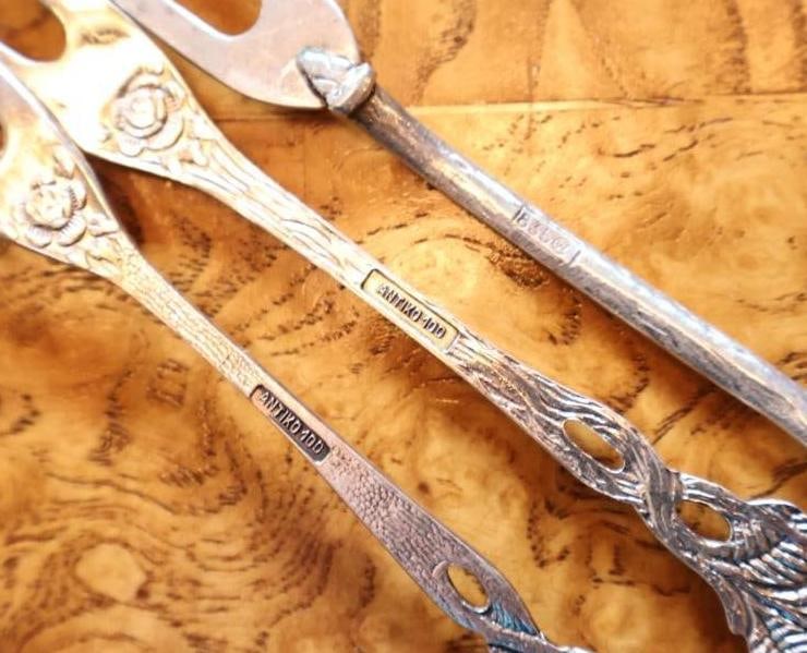Vintage Silverplate Floral & Rose Flatware and Serving Utensil Collection - 9