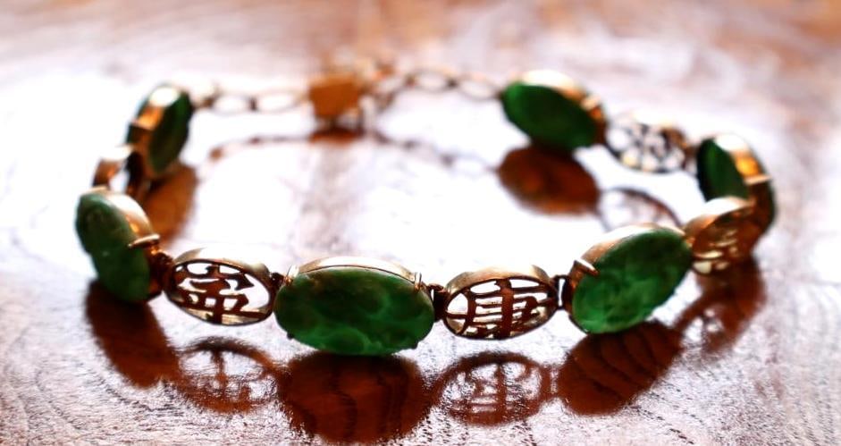 Vintage 14K Gold Green Stone Link Bracelet, Jade-Style Cabochons - 5
