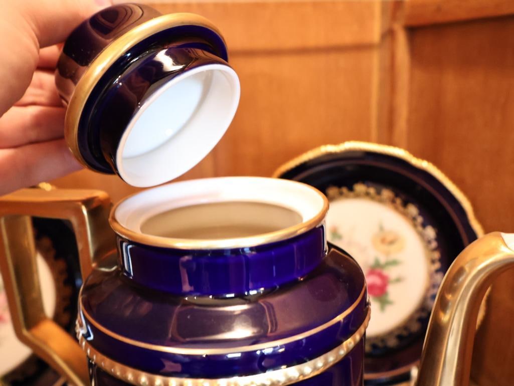 Schumann Arzberg Bavaria Echt Cobalt Porcelain Coffee & Dessert Service - 17