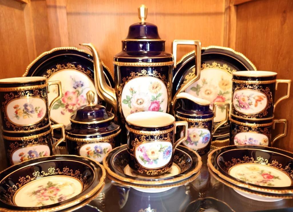 Schumann Arzberg Bavaria Echt Cobalt Porcelain Coffee & Dessert Service (1 of 20)