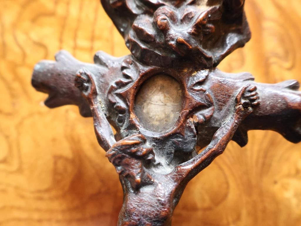 Antique Carved Wood Reliquary Crucifix with Hidden Relic Compartment - 5