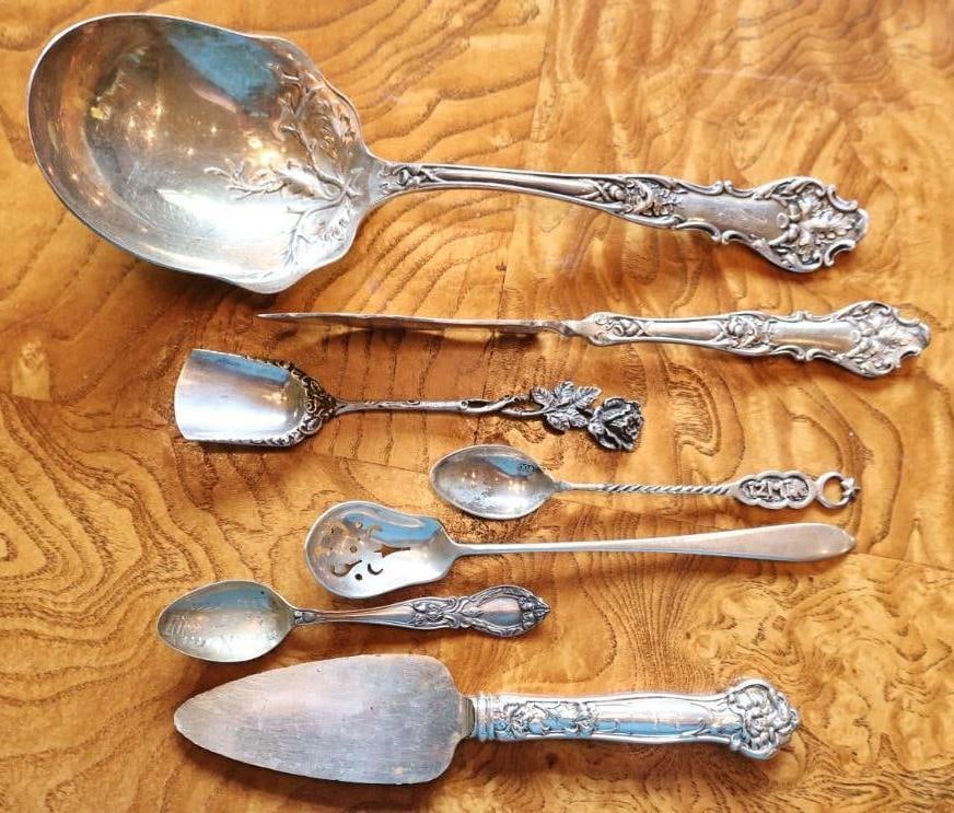 Vintage Turkish Souvenir Demitasse Spoon Marked 800, sterling and Plated Flatware: The bowl of the spoon is marked 800, which indicates that it is made from 800 coin silver. This lot includes a antique pie server featuring a sterling silver hollow handle, antique sterling silver