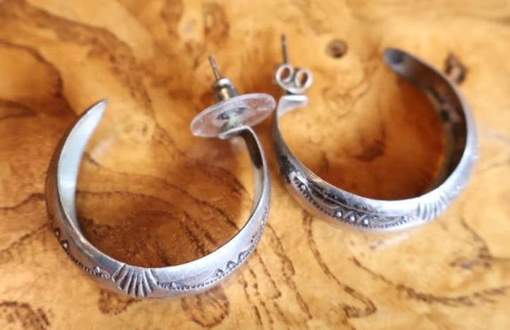 Vintage Southwestern Silver and Turquoise Mixed Jewelry - 8