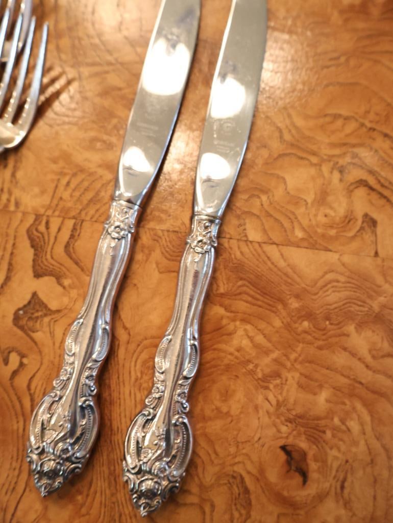 28 Pc Moreau La Salle Sterling Silver Flatware Set - 18