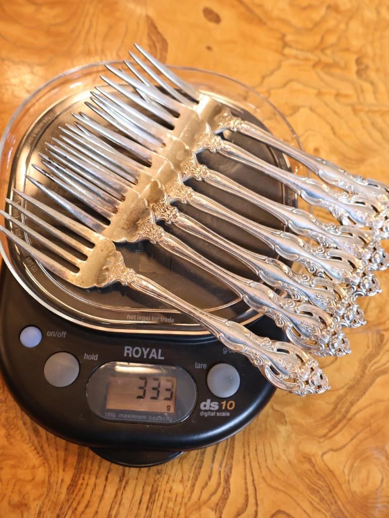 28 Pc Moreau La Salle Sterling Silver Flatware Set - 19