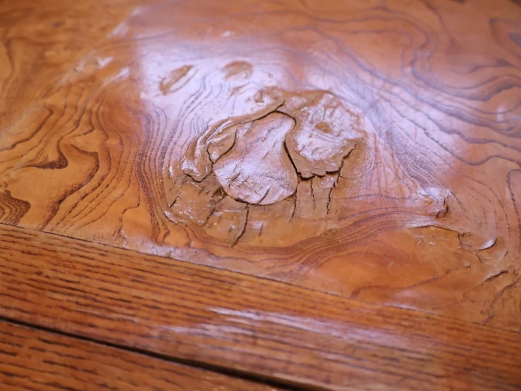Vintage 1986 Burl Wood Dining Table with 2 Extension Leaves - 11