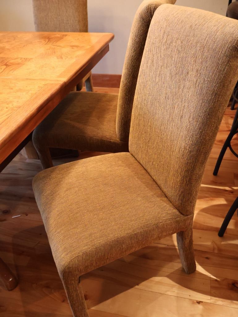Vintage 1986 Burl Wood Dining Table with 2 Extension Leaves - 7