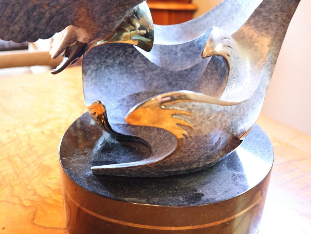 Large Limited Edition 'Wild Wings' Swan Bronze by Jacques and Mary Regat, 67/75, 1994 - 10