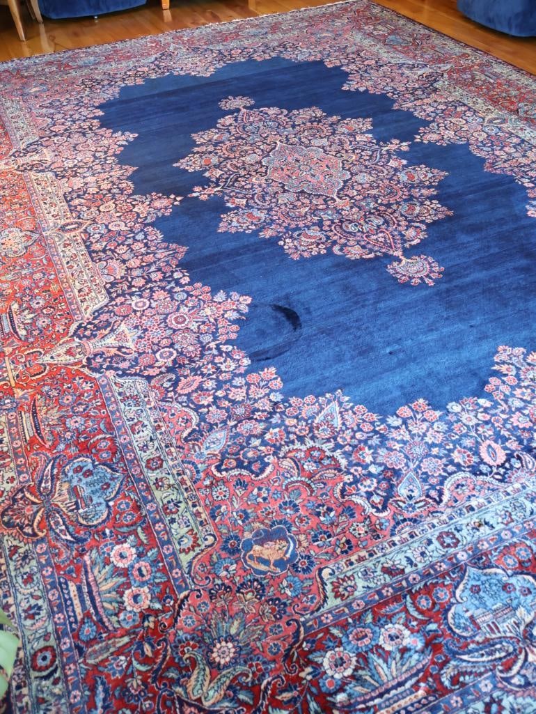 Large Persian-Style Floral Medallion Rug with Woven Inscription - 11