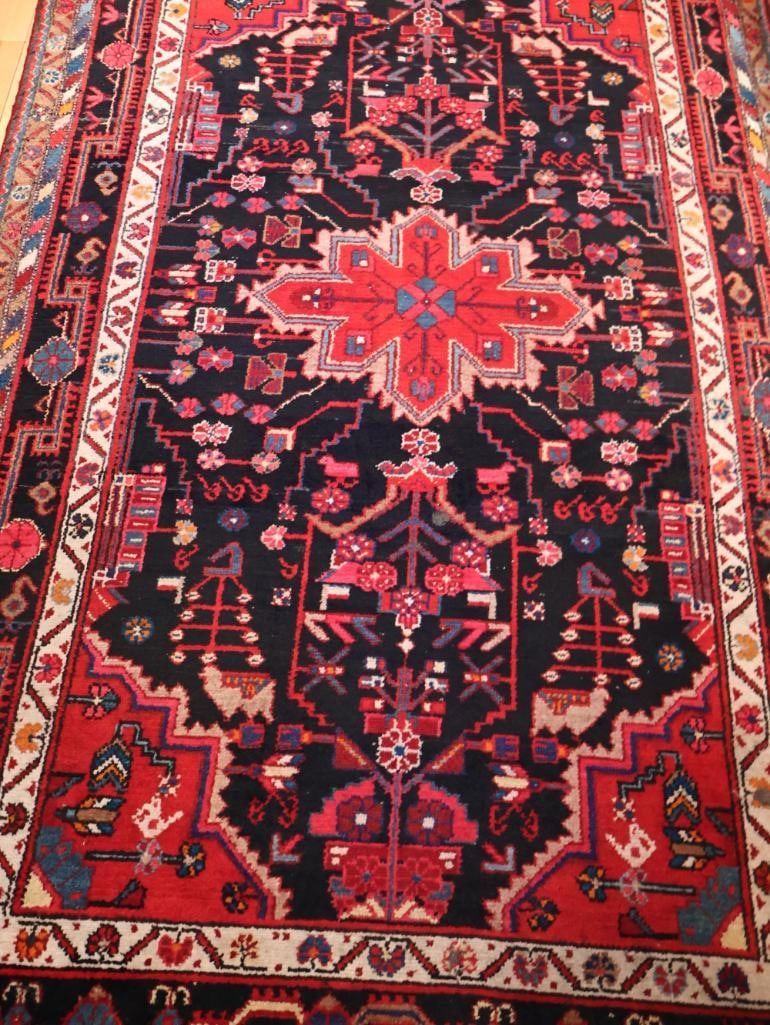 Hand-Knotted Persian Style Wool Area Rug - 6